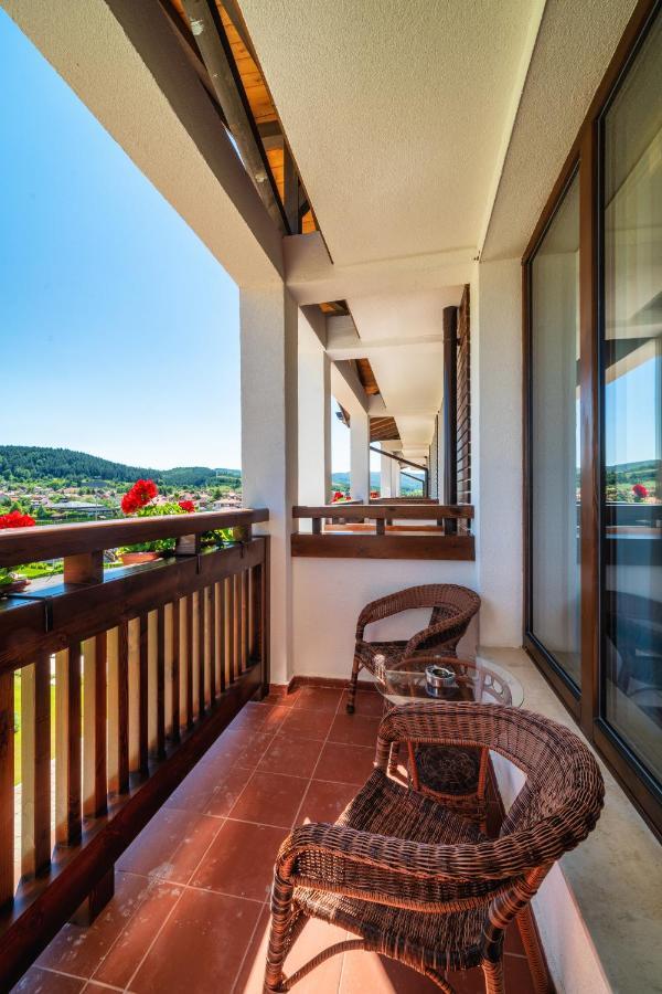 Spa Complex Belchin Spring Luaran gambar